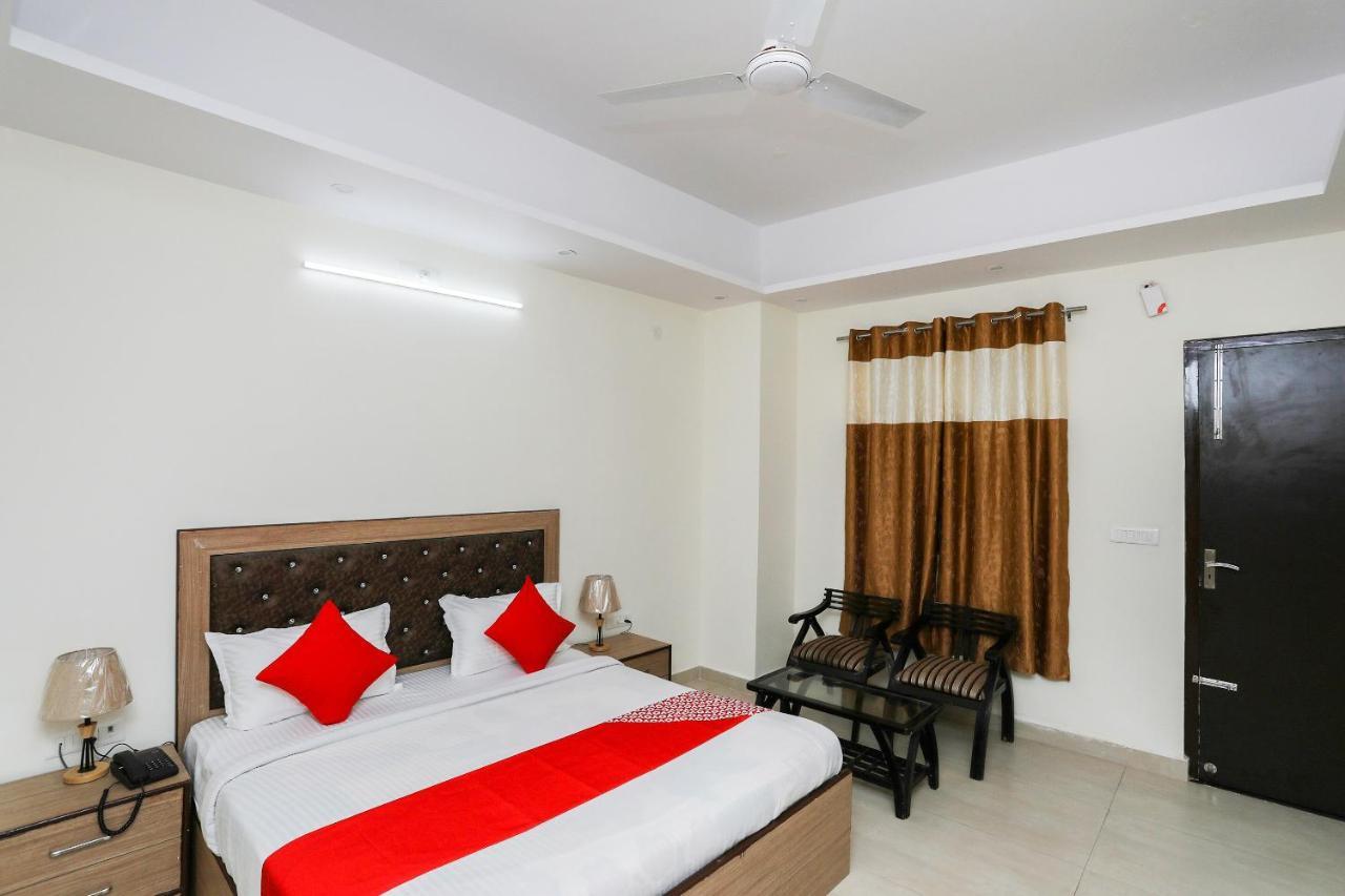 Rohtak Oyo 35511 Hotel Park View מראה חיצוני תמונה